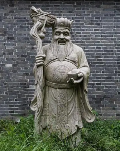 探秘中国民间信仰——土地爷的传说与崇拜