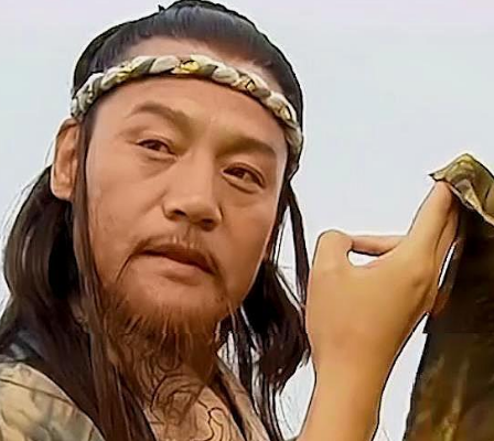 岳不群隐藏野心的背后的深思，有什么忌惮的？