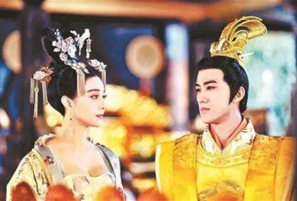 比较李治与武则天的统治功绩：谁更胜一筹？