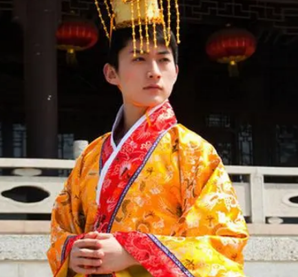 古代皇帝第一个启蒙老师是谁？身份又是什么样的？