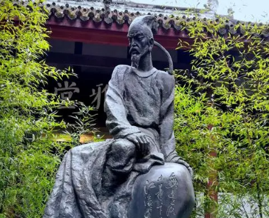 杜甫：从富二代到颠沛流离的文学巨匠