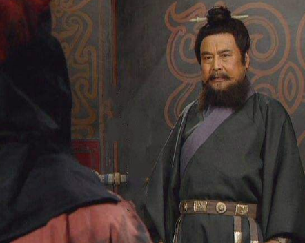 曹丕杀曹洪：权谋之下的家族悲剧