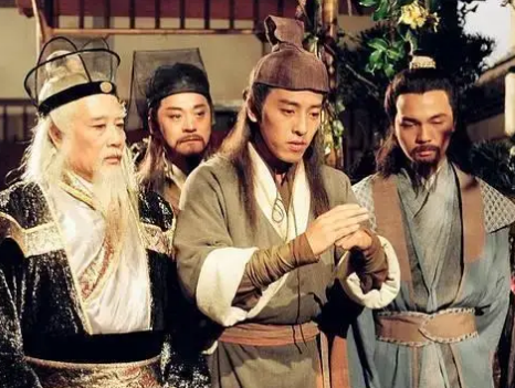 五岳剑派合并与少林武当：武林势力的较量与方证大师的忧虑