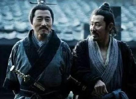 萧何在刘邦团队中的重要角色，萧何负责什么事情？
