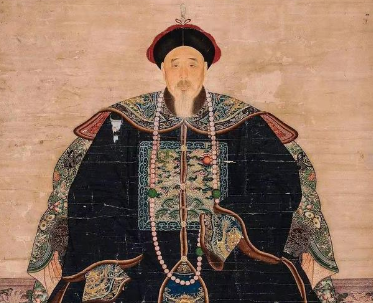 权力的博弈：皇帝对武官与文官的威胁评估