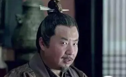 明英宗与楚怀王的骨气比较，表现如何？