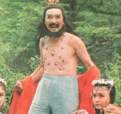 卯日星官的神秘力量：蜈蚣精的恐惧之谜