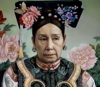 探秘慈禧的容颜：照片背后的真相