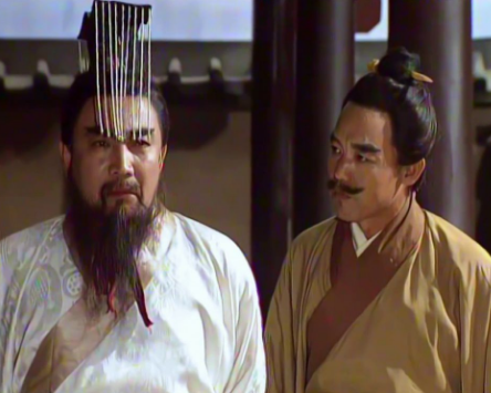 曹操借兵刘备：深思熟虑的棋局