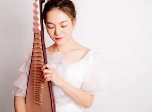 琵琶的韵味：探索中国历史上的弦乐器