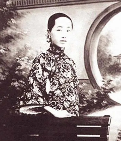 王桂荃：名分之争下的人生轨迹