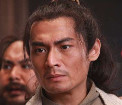 胆大心细与勇猛之辩：武松与石秀的比较剖析