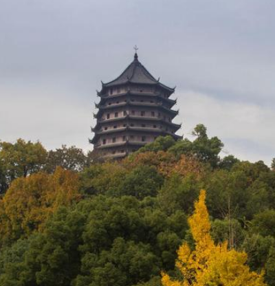 雷峰塔：钱俶的杰作，非法海所建