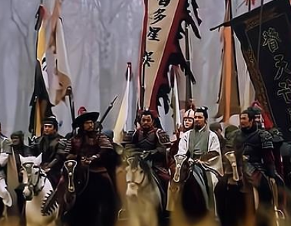 方腊八将与梁山之战：策略与武力的博弈