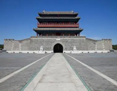 古代城门的启闭：时间与安全的考量
