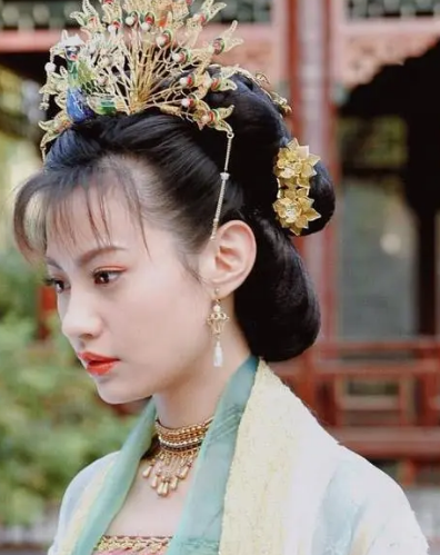 绝代双骄中江玉燕黑化原因解析，转变的原因是什么？
