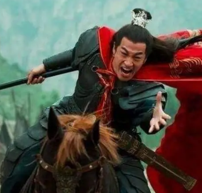 三国英雄比较：赵云与吕布的人品与实力之争