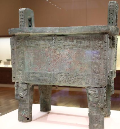 后母戊鼎：古代文明的见证者