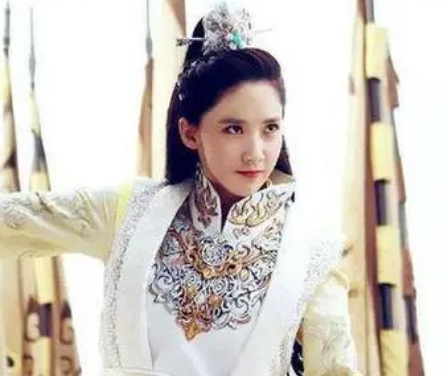 探秘历史中的女英雄：马云騄的武艺与身世