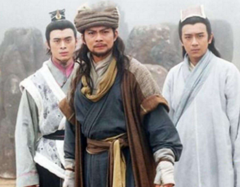 虚竹与乔峰：命运交织下的兄弟情深