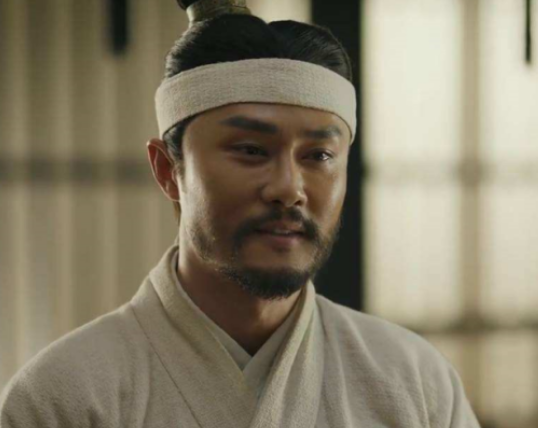 历史与小说之间的曹真：从武将到文人的多面形象