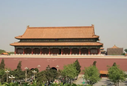 天安门的建造背景与意义，在什么背景下修建的？
