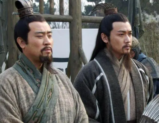 刘备称王后，诸葛亮职位未变背后的考量