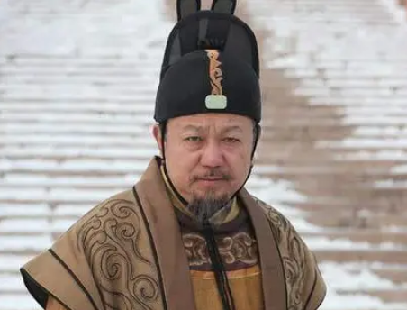 历史长河中的见证者：被称为十朝元老的人物