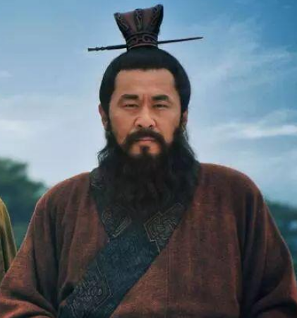曹操与孔融的冲突：权力斗争下的牺牲品