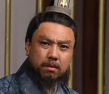 策略与情感：刘备为关羽复仇的深层考量