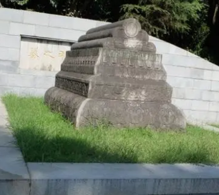 郑和的葬地：历史的迷雾与探索
