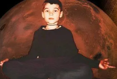 揭秘“火星男孩找到中国圣人”的谣言：真实与虚构的辨识
