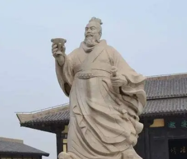 刘邦首先进入咸阳的原因及项羽与刘邦的比较