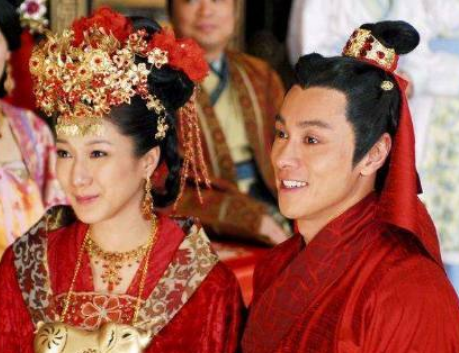 揭秘驸马的低微地位：古代婚姻中的男性悲哀