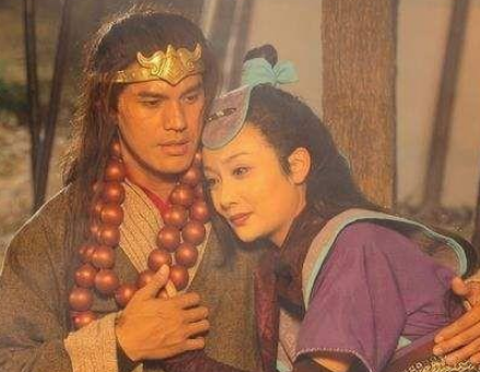 江湖恩怨：武松与孙二娘的争执及张青的立场