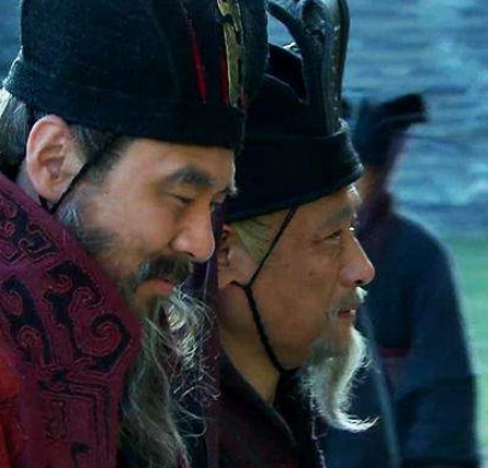 曹操的左膀右臂：荀彧与郭嘉在曹营中的地位