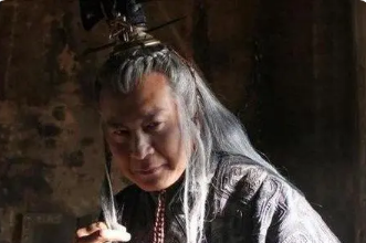 赵高与秦始皇：从太监到权臣的升迁之路
