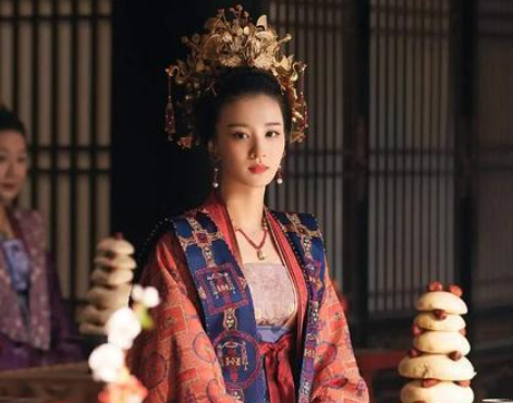 宋仁宗情感深处：曹皇后与张贵妃的宫廷较量