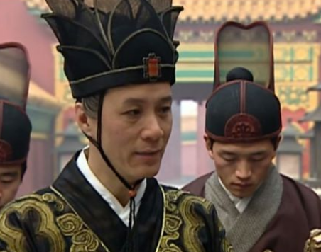明朝太监冯保：权谋与忠诚的双重面貌