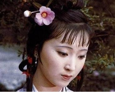 林黛玉与贾宝玉同居背后的原因解析