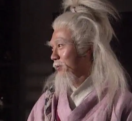 揭秘射雕英雄传中的师兄弟关系：周伯通与王重阳的不解之缘