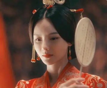 历史上的甄宓：真名与凄惨结局的探秘