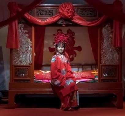 红烛映照佳偶天成：探究古人婚礼的时间选择