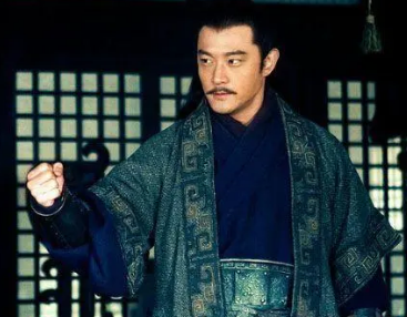 鲁肃接替周瑜：基于信任与智慧的镇守交接