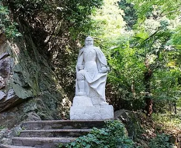 鸿门宴上的决策：项羽为何未杀刘邦?