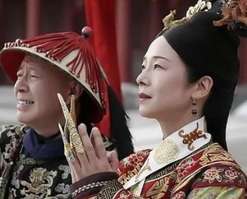 慈禧与李莲英：宫廷中的亲密伙伴