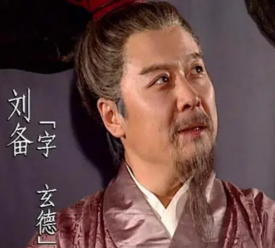 刘备与曹操：三国鼎立中的实力较量
