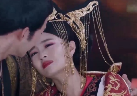 探秘历史深处的爱情传说：独孤般若的合葬之谜