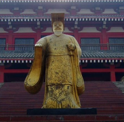 火焰中的帝国梦：项羽焚烧阿房宫的历史解读