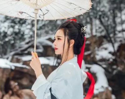 秦罗敷：古诗中的神秘女子